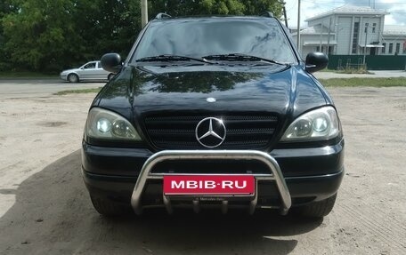 Mercedes-Benz M-Класс, 2000 год, 700 000 рублей, 2 фотография