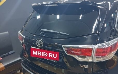 Toyota Highlander III, 2014 год, 3 100 000 рублей, 4 фотография