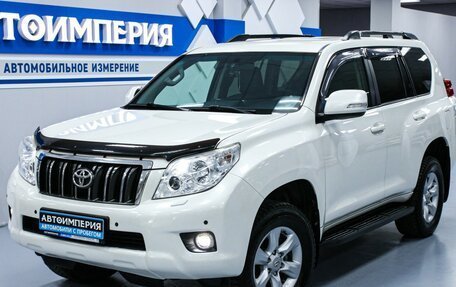 Toyota Land Cruiser Prado 150 рестайлинг 2, 2013 год, 3 233 000 рублей, 3 фотография