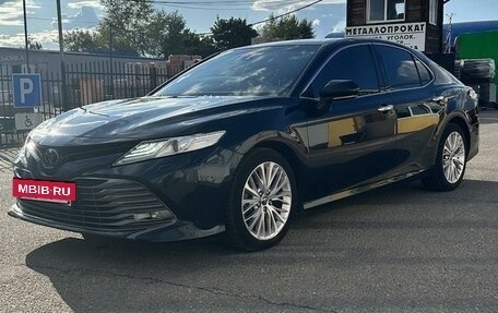 Toyota Camry, 2018 год, 2 950 000 рублей, 2 фотография