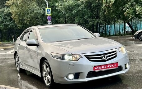 Honda Accord VIII рестайлинг, 2010 год, 1 050 000 рублей, 2 фотография