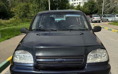 Chevrolet Niva I рестайлинг, 2004 год, 295 000 рублей, 2 фотография