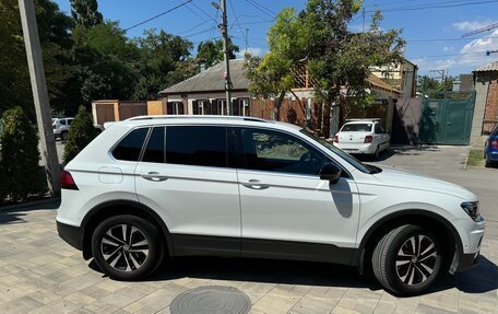 Volkswagen Tiguan II, 2019 год, 3 270 000 рублей, 5 фотография