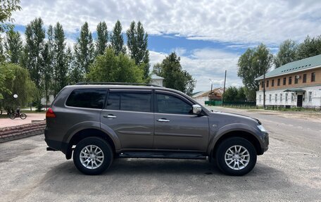 Mitsubishi Pajero Sport II рестайлинг, 2012 год, 2 450 000 рублей, 2 фотография