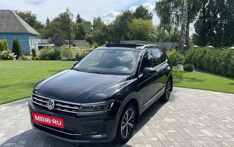 Volkswagen Tiguan II, 2018 год, 2 900 000 рублей, 2 фотография