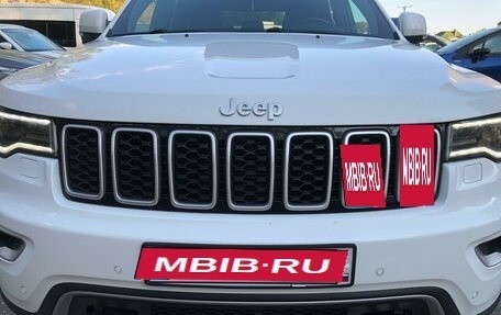 Jeep Grand Cherokee, 2018 год, 3 900 000 рублей, 11 фотография