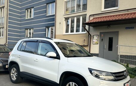 Volkswagen Tiguan I, 2015 год, 1 850 000 рублей, 2 фотография