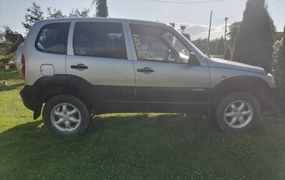 Chevrolet Niva I рестайлинг, 2010 год, 453 000 рублей, 1 фотография