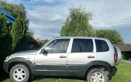 Chevrolet Niva I рестайлинг, 2010 год, 453 000 рублей, 4 фотография