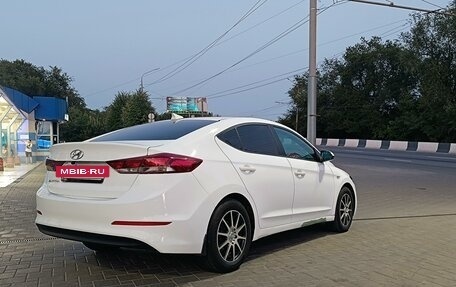 Hyundai Elantra VI рестайлинг, 2017 год, 1 250 000 рублей, 5 фотография