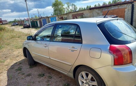 Toyota Corolla, 2004 год, 550 000 рублей, 2 фотография