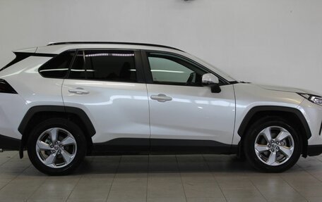 Toyota RAV4, 2021 год, 3 690 000 рублей, 3 фотография