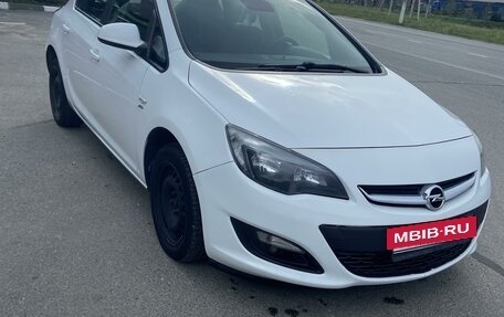 Opel Astra J, 2014 год, 1 050 000 рублей, 1 фотография