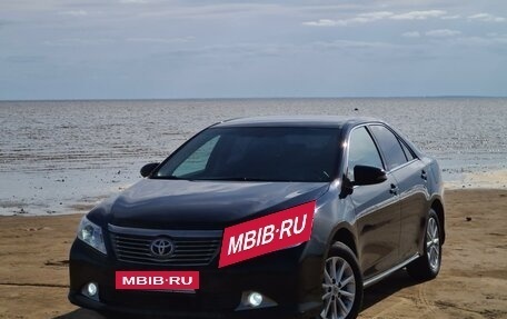 Toyota Camry, 2014 год, 1 680 000 рублей, 4 фотография