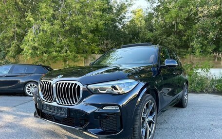 BMW X5, 2019 год, 6 400 000 рублей, 2 фотография