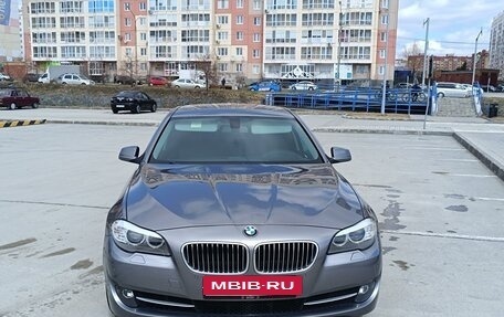 BMW 5 серия, 2012 год, 1 900 000 рублей, 3 фотография