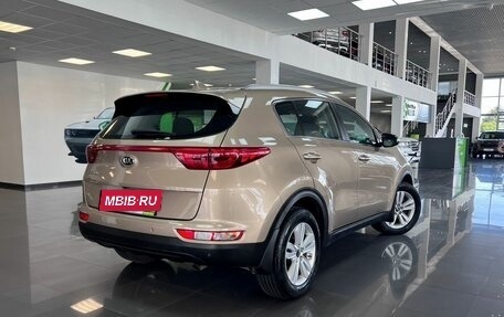 KIA Sportage IV рестайлинг, 2018 год, 2 415 000 рублей, 2 фотография