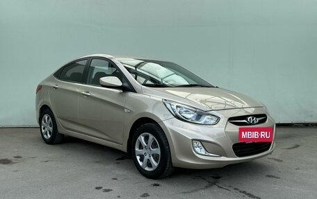 Hyundai Solaris II рестайлинг, 2011 год, 890 000 рублей, 2 фотография