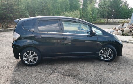 Honda Fit III, 2010 год, 910 000 рублей, 3 фотография