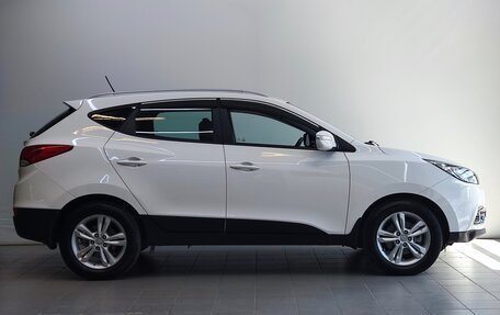 Hyundai ix35 I рестайлинг, 2013 год, 1 730 000 рублей, 4 фотография