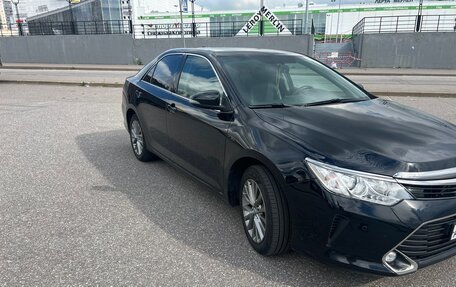 Toyota Camry, 2018 год, 2 290 000 рублей, 4 фотография