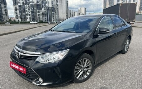 Toyota Camry, 2018 год, 2 290 000 рублей, 2 фотография