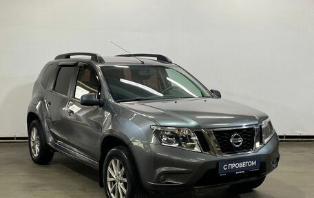 Nissan Terrano III, 2017 год, 1 380 000 рублей, 3 фотография