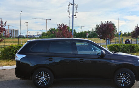 Mitsubishi Outlander III рестайлинг 3, 2013 год, 1 450 000 рублей, 3 фотография