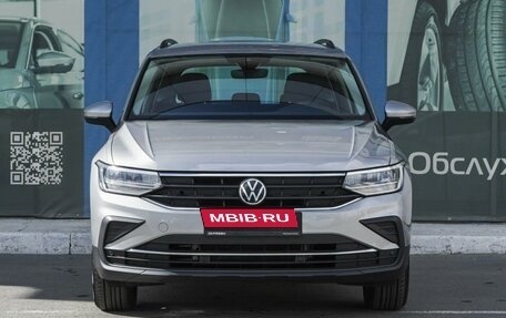 Volkswagen Tiguan II, 2021 год, 3 149 000 рублей, 3 фотография