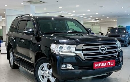 Toyota Land Cruiser 200, 2015 год, 5 567 000 рублей, 3 фотография