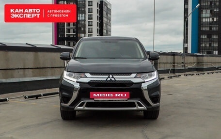 Mitsubishi Outlander III рестайлинг 3, 2020 год, 2 796 567 рублей, 4 фотография