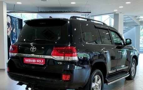 Toyota Land Cruiser 200, 2015 год, 5 567 000 рублей, 7 фотография