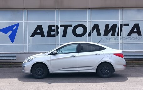 Hyundai Solaris II рестайлинг, 2012 год, 897 000 рублей, 2 фотография