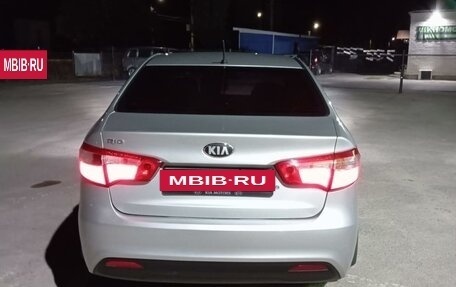 KIA Rio III рестайлинг, 2013 год, 780 000 рублей, 3 фотография