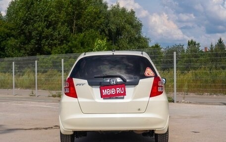 Honda Fit III, 2009 год, 915 000 рублей, 2 фотография