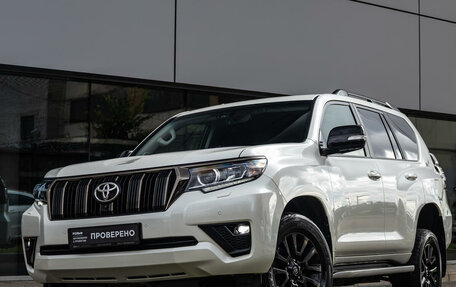 Toyota Land Cruiser Prado 150 рестайлинг 2, 2021 год, 6 434 000 рублей, 2 фотография