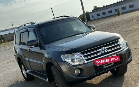 Mitsubishi Pajero IV, 2013 год, 2 600 000 рублей, 8 фотография