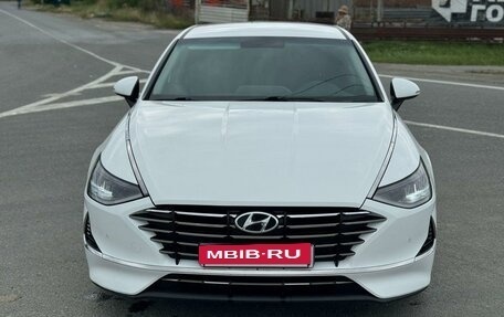 Hyundai Sonata VIII, 2021 год, 1 900 000 рублей, 2 фотография