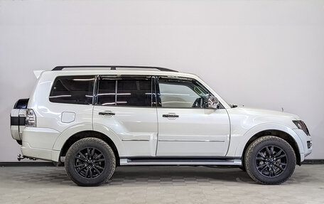 Mitsubishi Pajero IV, 2019 год, 4 245 000 рублей, 4 фотография