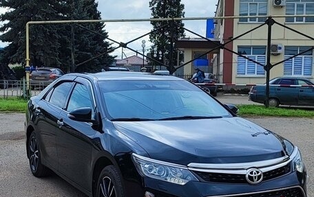 Toyota Camry, 2017 год, 2 750 000 рублей, 3 фотография