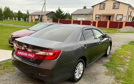 Toyota Camry, 2012 год, 1 980 000 рублей, 5 фотография