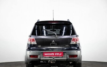 Mitsubishi Outlander III рестайлинг 3, 2004 год, 575 000 рублей, 5 фотография