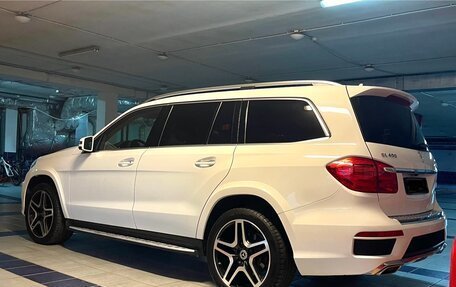 Mercedes-Benz GL-Класс, 2015 год, 3 600 000 рублей, 5 фотография