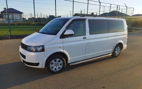 Volkswagen Transporter T5 рестайлинг, 2012 год, 2 680 000 рублей, 1 фотография