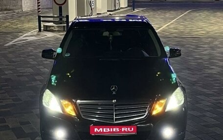 Mercedes-Benz E-Класс, 2010 год, 1 600 000 рублей, 2 фотография