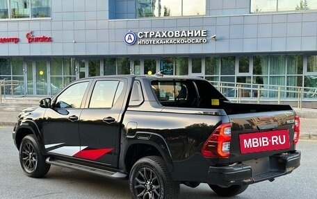 Toyota Hilux VIII, 2022 год, 5 800 000 рублей, 5 фотография