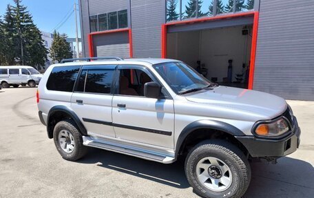 Mitsubishi Montero Sport, 2002 год, 1 050 000 рублей, 2 фотография