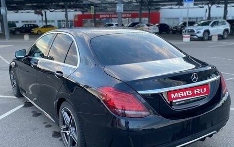 Mercedes-Benz C-Класс, 2018 год, 3 600 000 рублей, 4 фотография