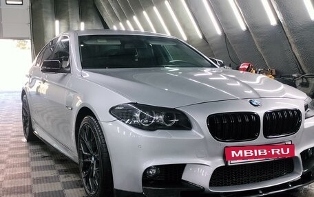 BMW 5 серия, 2011 год, 2 100 000 рублей, 2 фотография