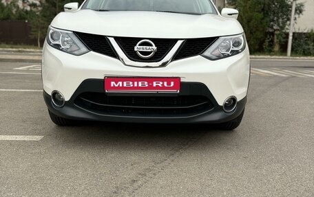 Nissan Qashqai, 2017 год, 1 890 000 рублей, 2 фотография